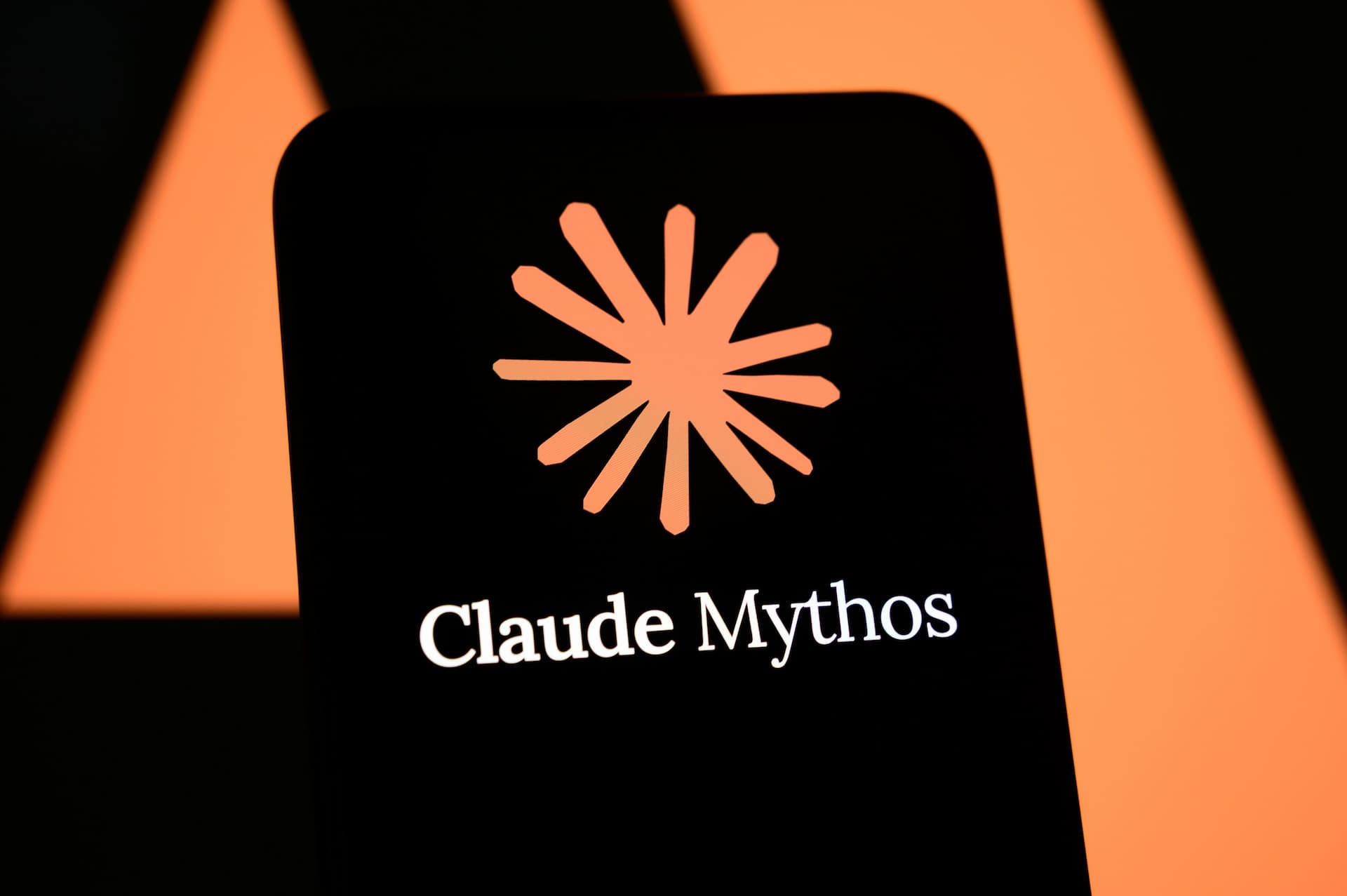Anthropic撤回可能“破坏”AI研究者使用Claude的政策