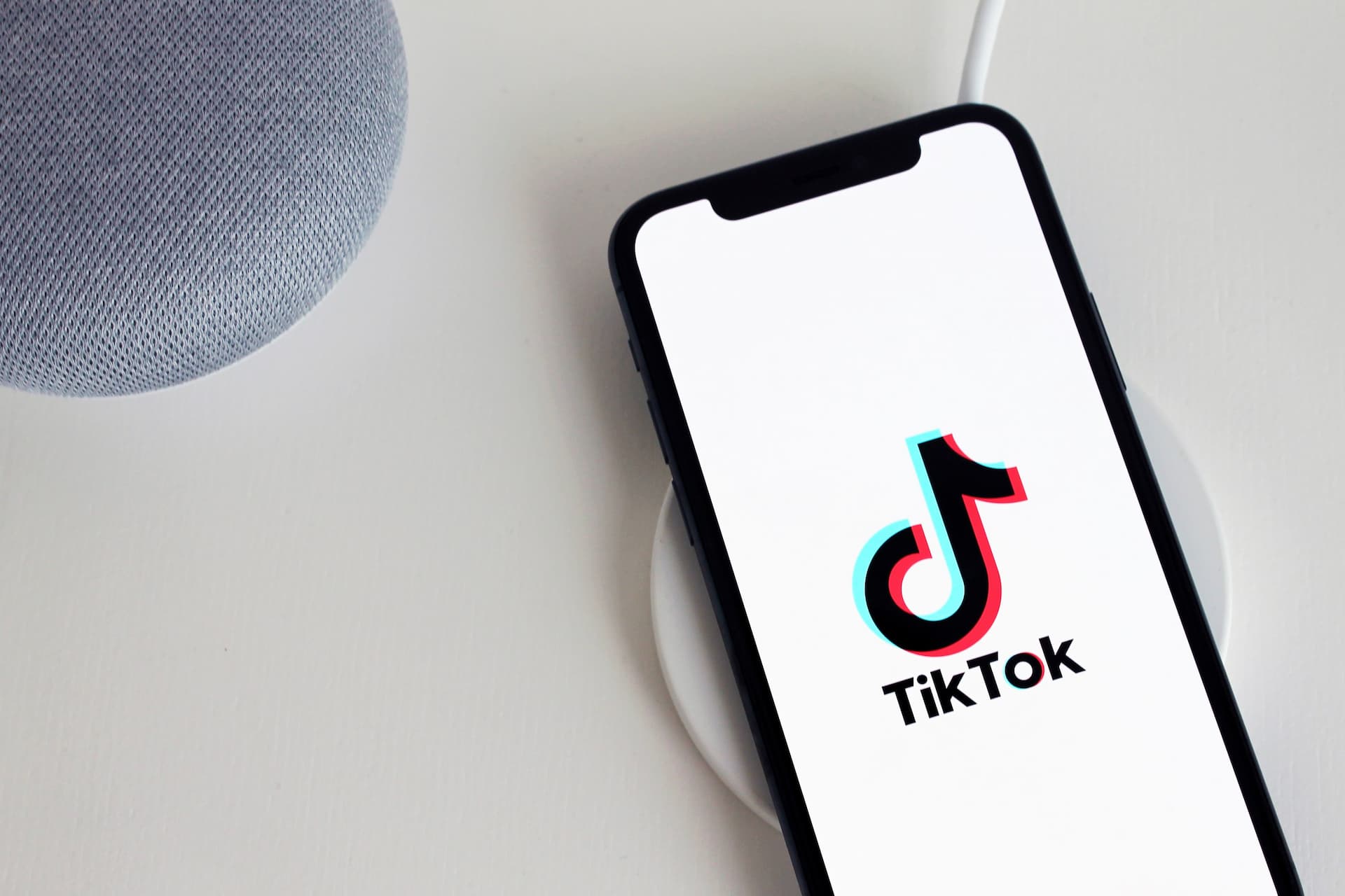 TikTok开始抄作业了？内测“Plus会员”，最低只要6美元一个月